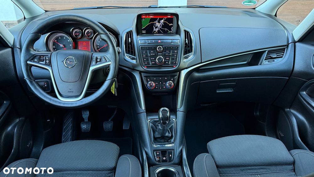 Opel Zafira - 8