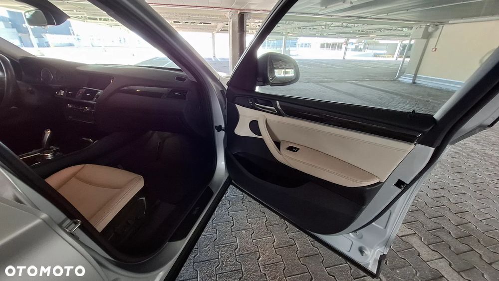 BMW X3 28i xDrive - 14