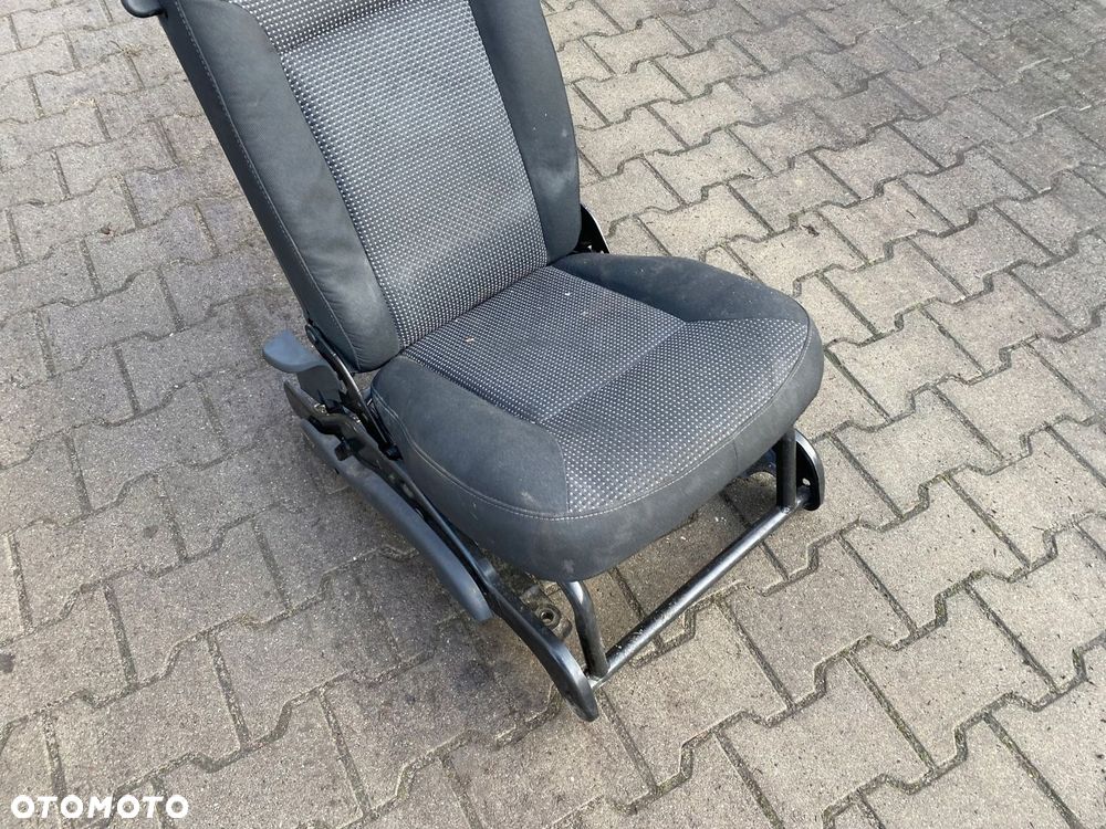 MERCEDES citan 415 fotel przedni prawy skladany - 3