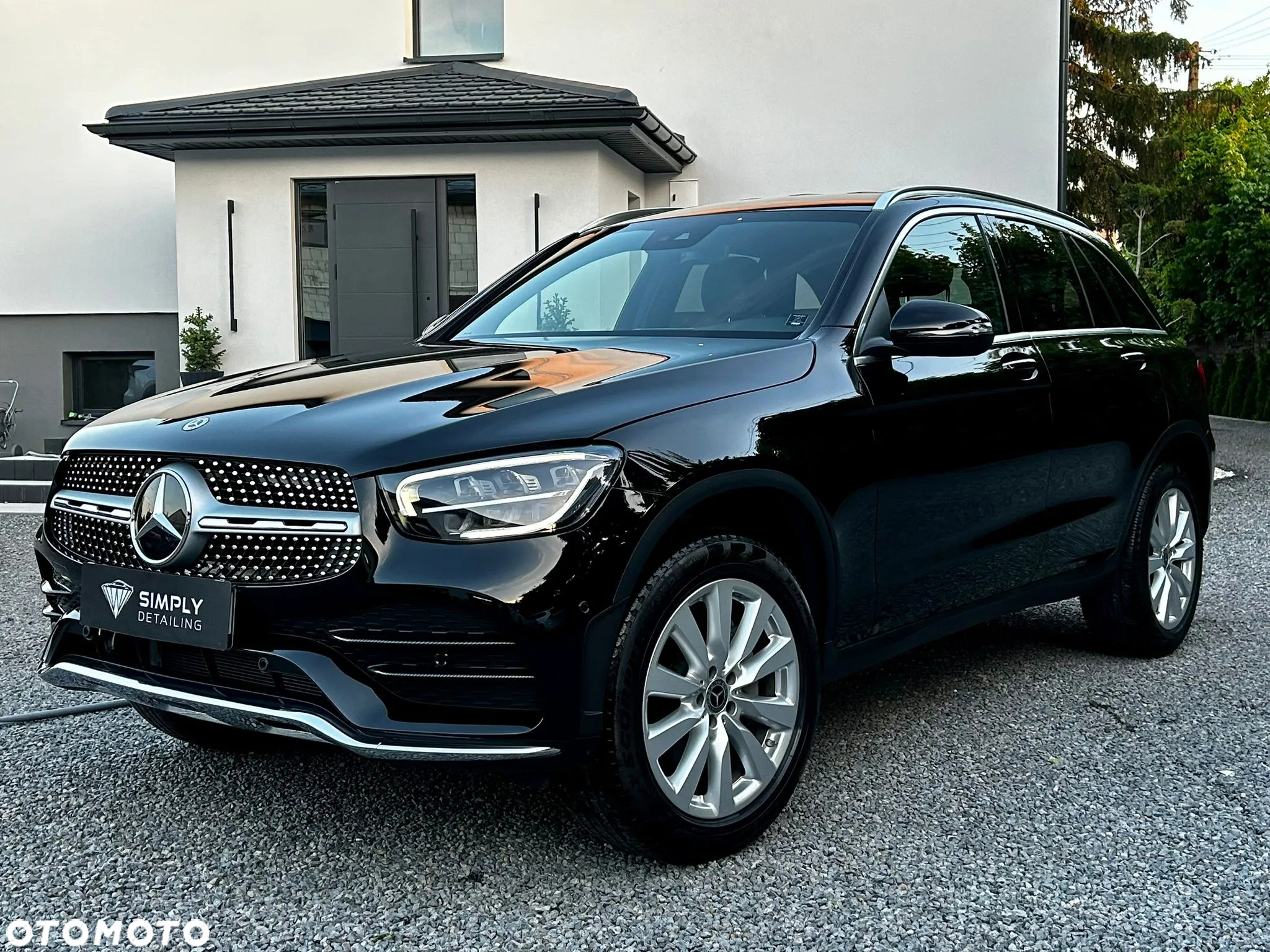 Mercedes-Benz GLC - 11