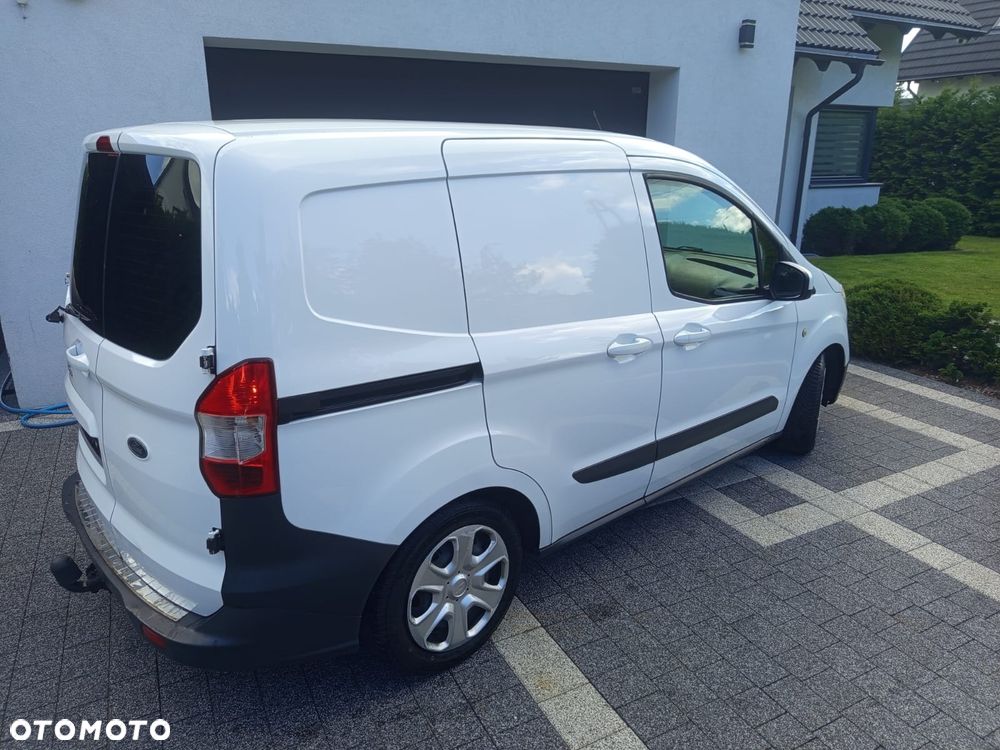 Ford TRANZIT COURIER - 9