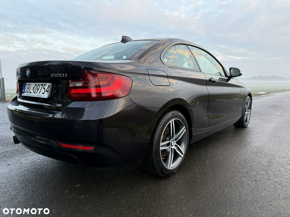 BMW Seria 2 220i Sport Line - 6