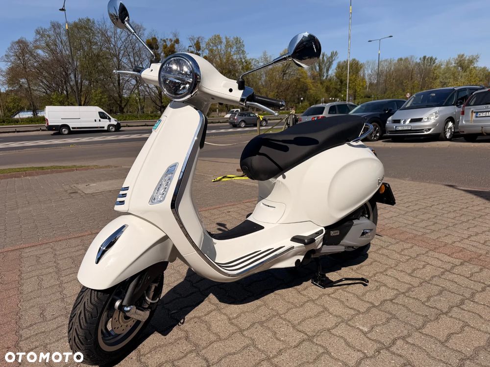 Vespa Primavera - 2