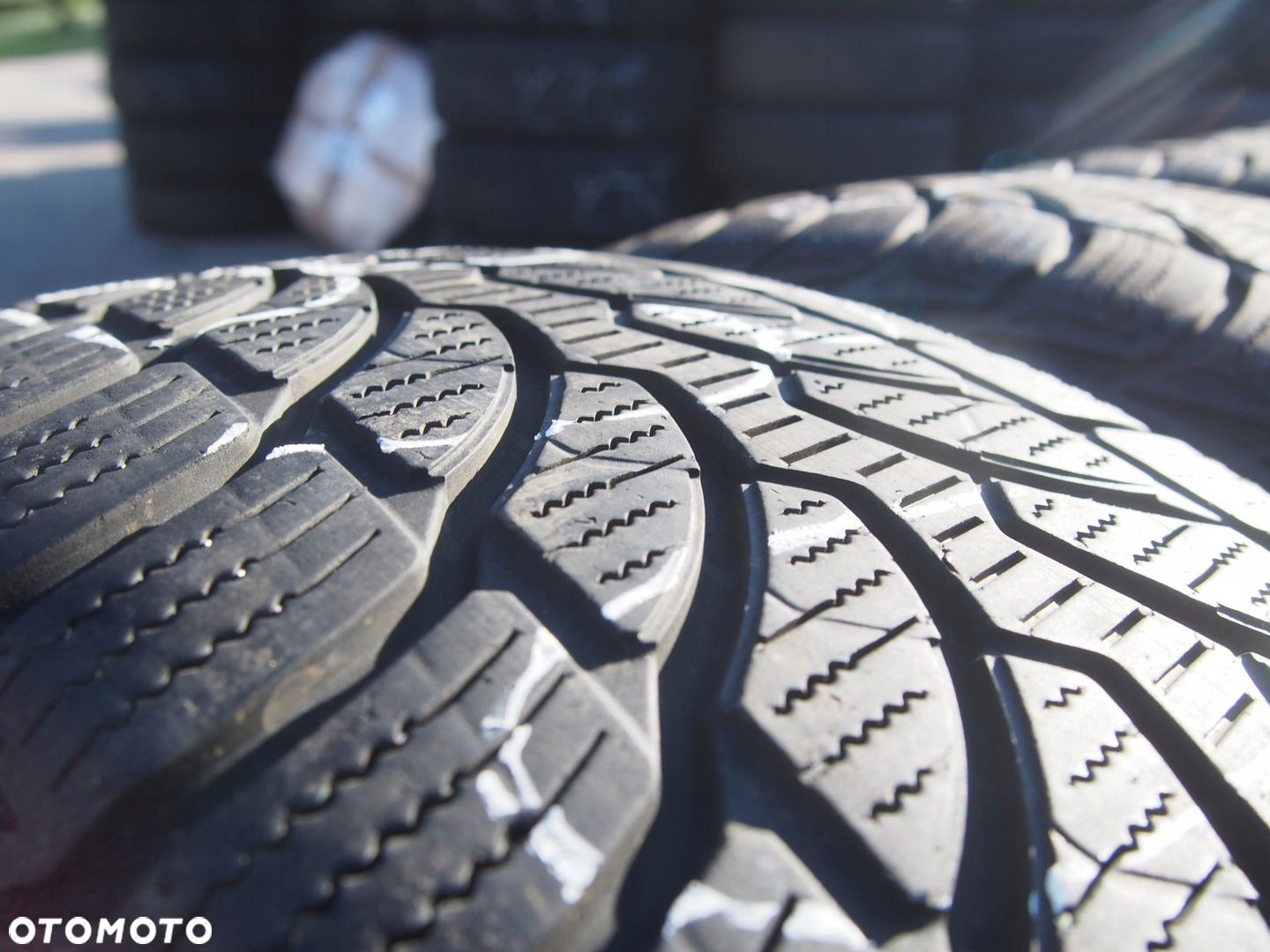 BMW F30 F31 E90 E91 E92 5x120 IS31 205/60R16 92H - 3