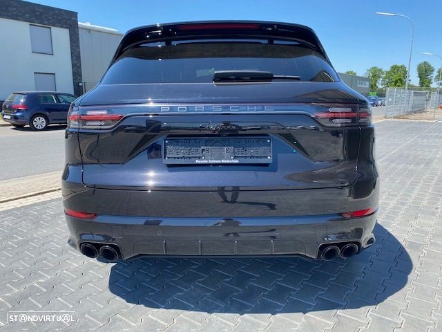 Porsche Cayenne E-Hybrid - 10