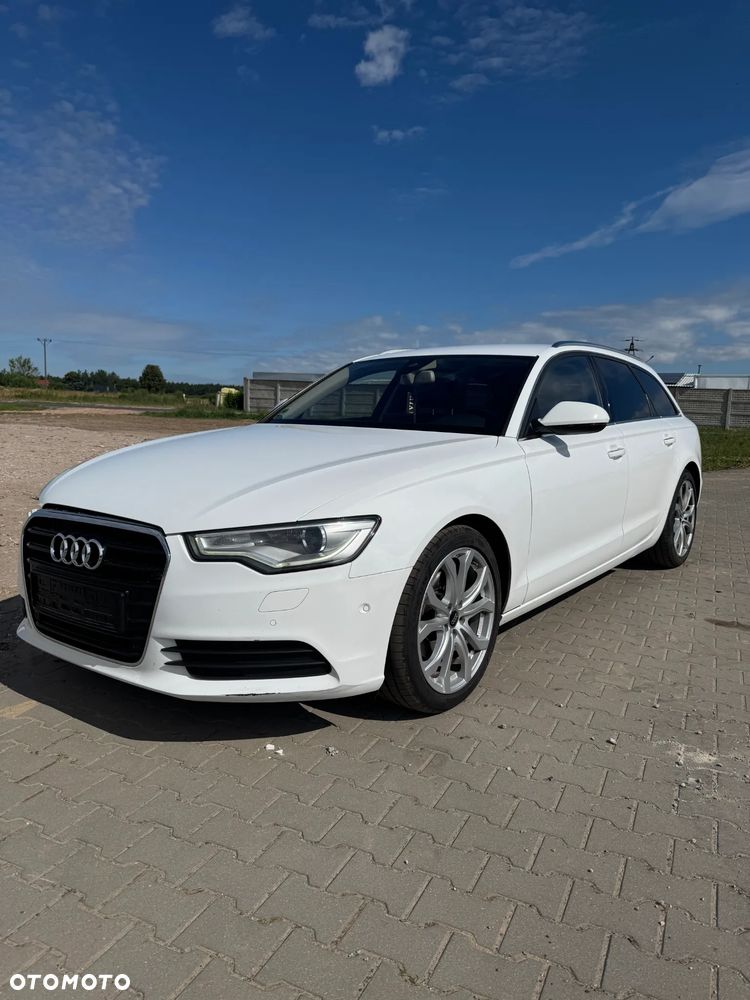 Audi A6 Avant - 1