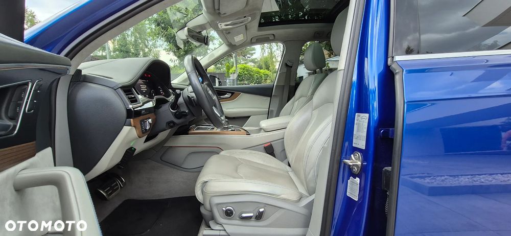 Audi Q7 - 14