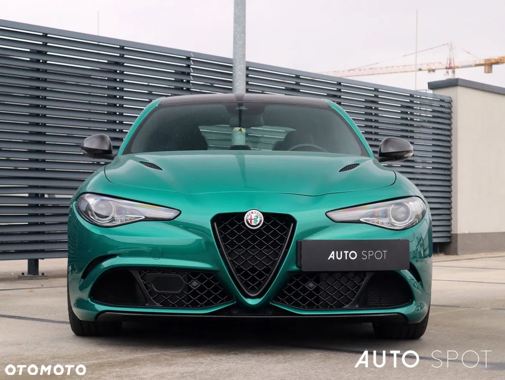 Alfa Romeo Giulia 2.9 Bi Turbo V6 Quadrifoglio - 11