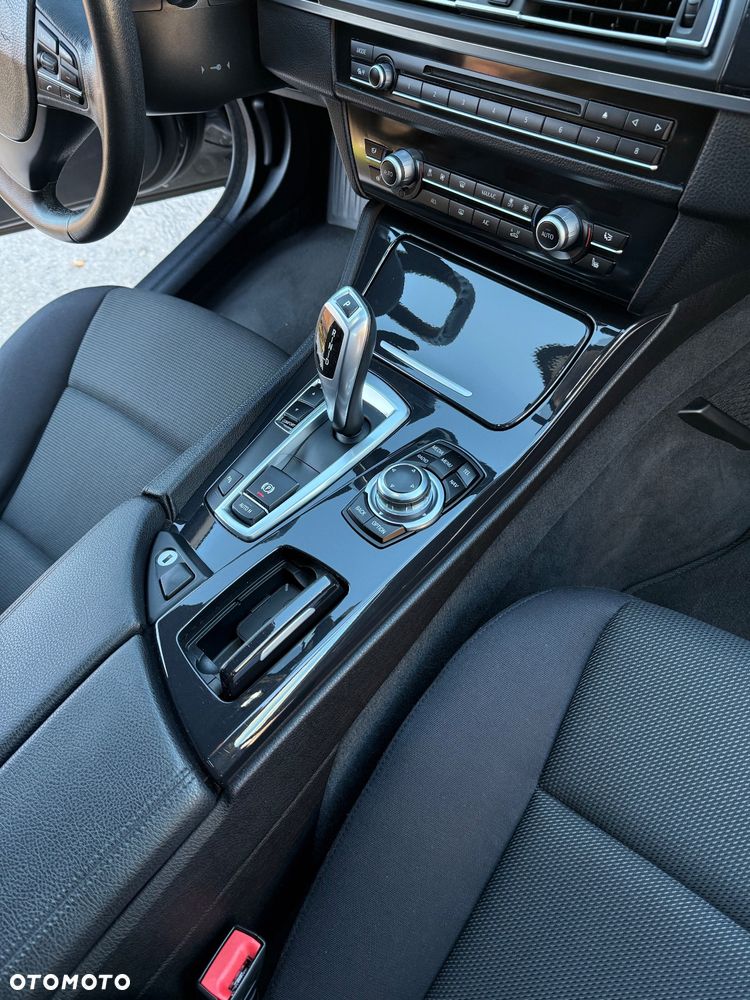 BMW Seria 5 520d - 15