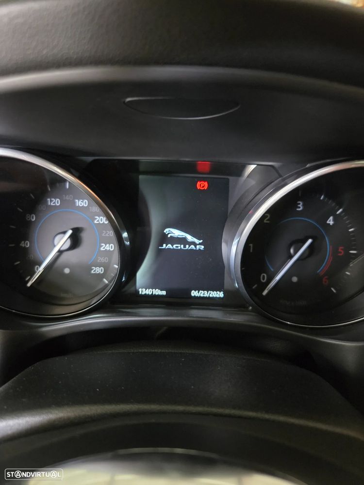 Jaguar F-Pace 2.0 i4D R-Sport Aut. - 14
