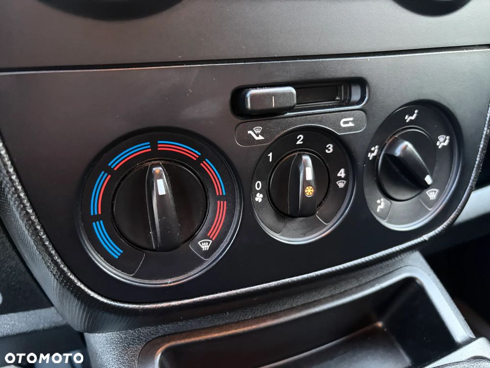 Fiat Fiorino Kombi 8V SX - 17