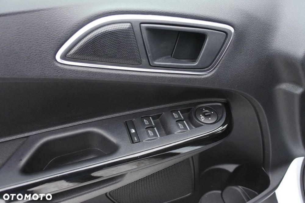 Ford B-MAX 1.0 EcoBoost Titanium - 21