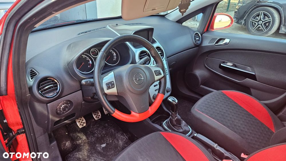 Opel Corsa 1.6 Turbo GSi - 18