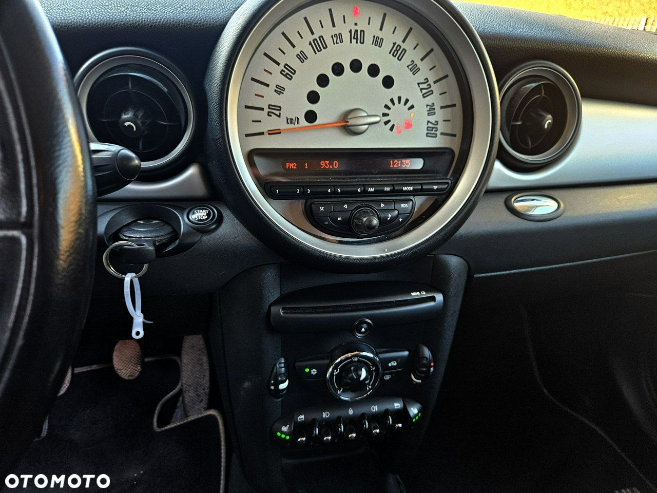 MINI ONE Standard - 14