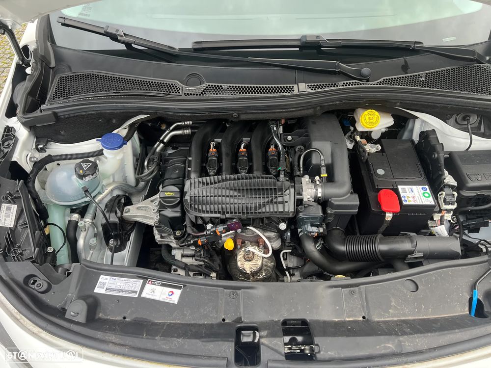 Peugeot 2008 1.2 VTi Active - 27