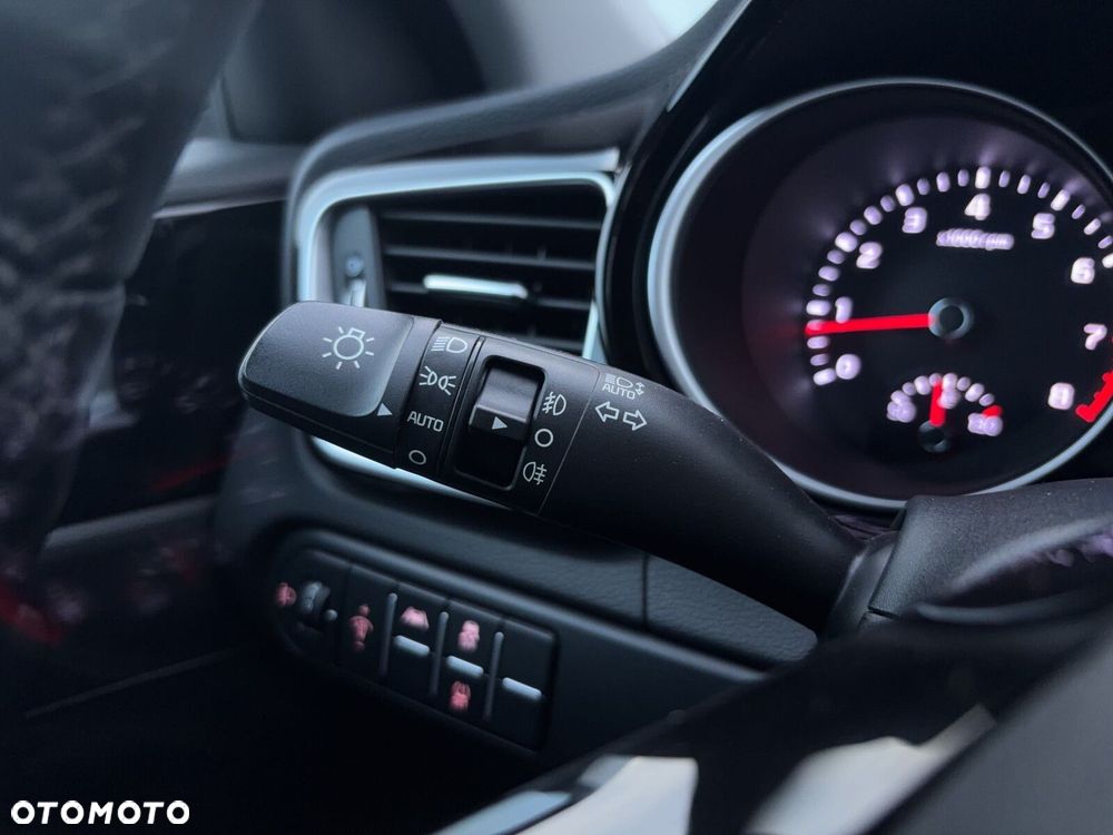 Kia Ceed 1.5 T-GDI Business Line - 16