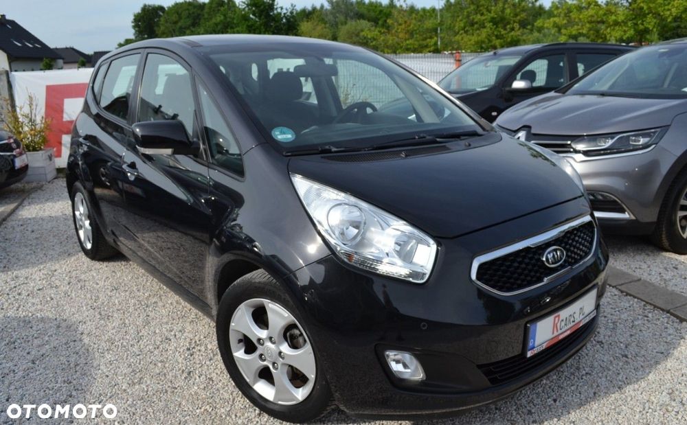 Kia Venga - 12