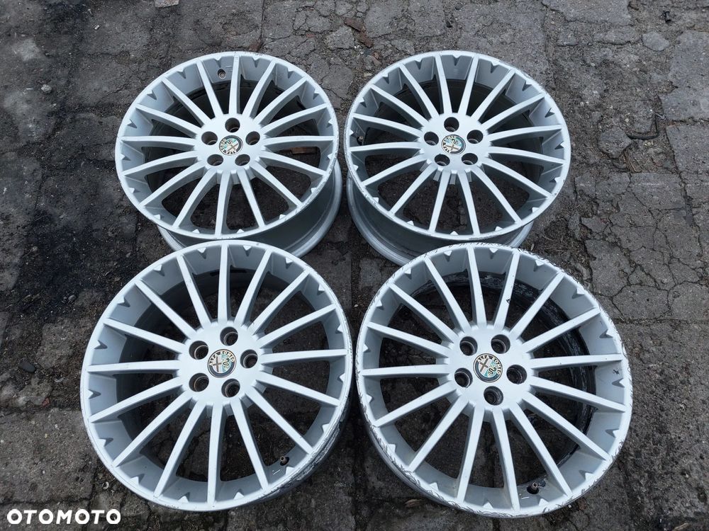 ALFA ROMEO 147 FELGI ALUMINIOWE R17 7J ET40.5 5X98 OE 60689246 PROSTE!  MADE IN ITALY - 1