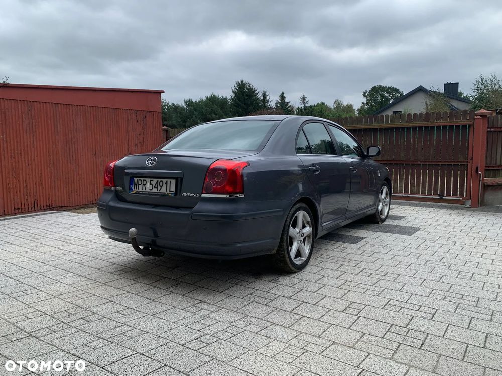 Toyota Avensis 2.2 D-4D Prestige - 3