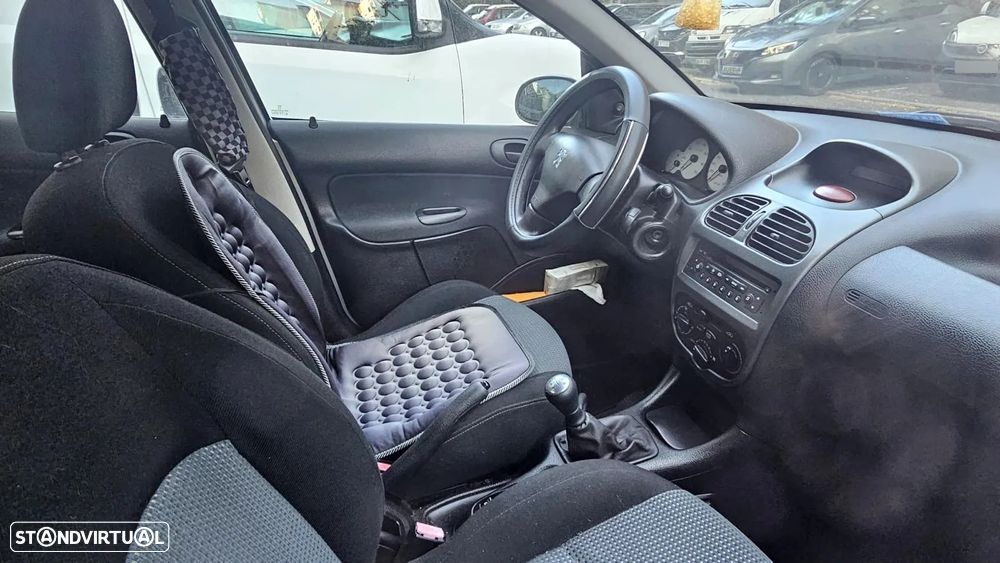 Peugeot 206 - 5