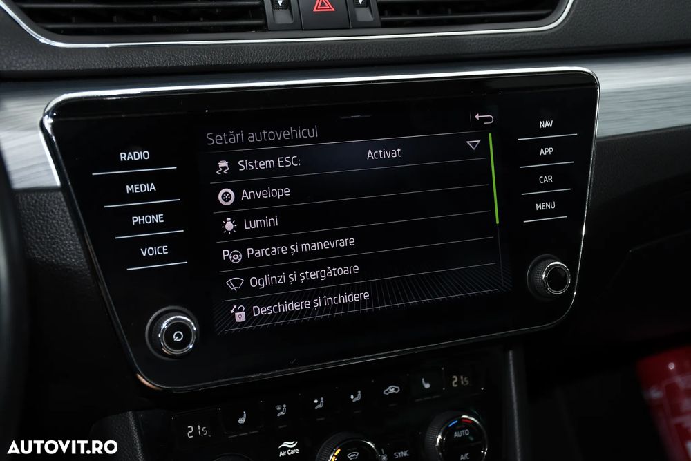 Skoda Superb 2.0 TDI DSG Premium Edition - 16
