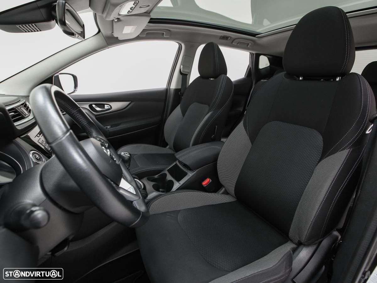 Nissan Qashqai 1.5 dCi N-Connecta - 9