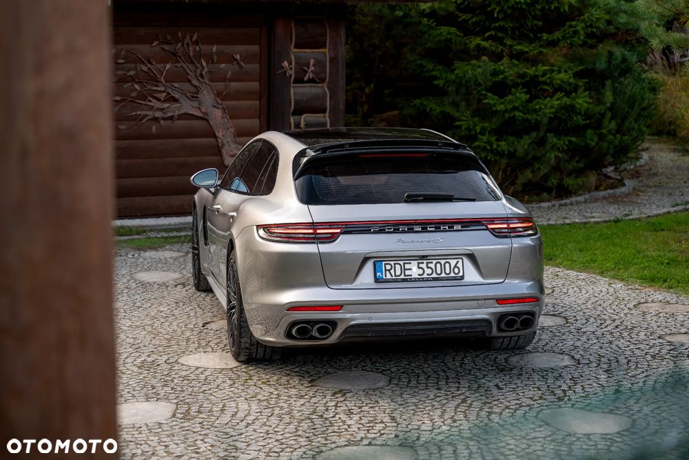 Porsche Panamera 4S Sport Turismo - 21