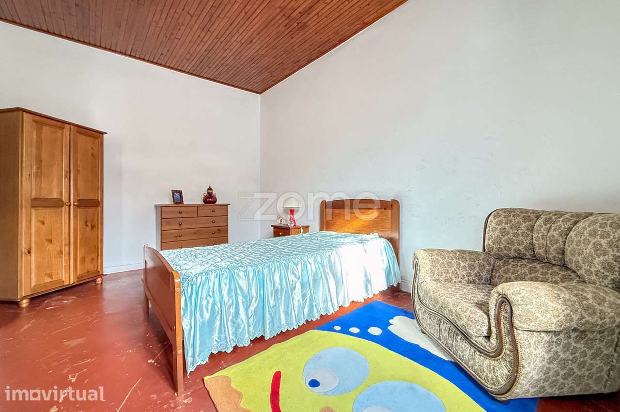 Moradia T2 com Espaço Comercial – Maia, São Miguel - Grande imagem: 5/23