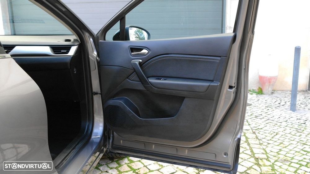 Renault Captur 1.0 TCe Techno - 24