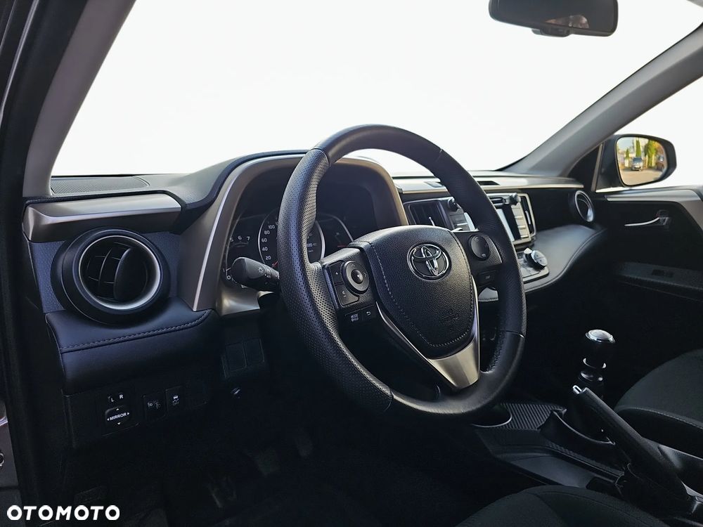Toyota RAV4 2.0 D-4D Premium - 4