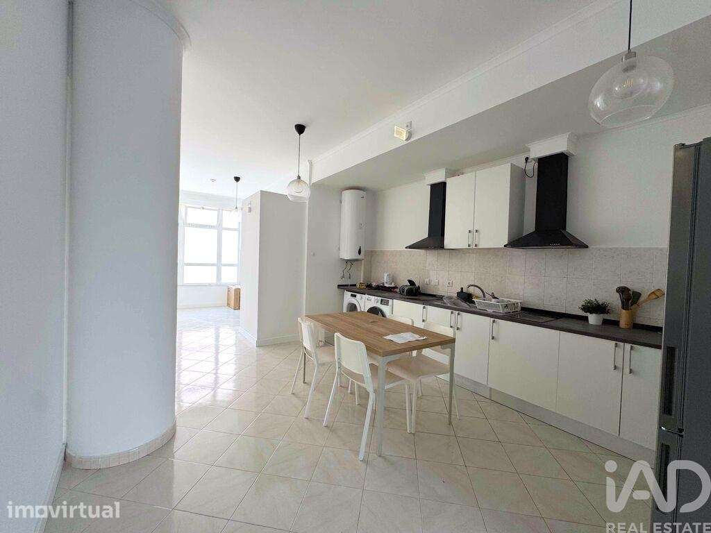 Loja / Estabelecimento Comercial T3 em Rio de Mouro de 81,00 m2 - Grande imagem: 3/28