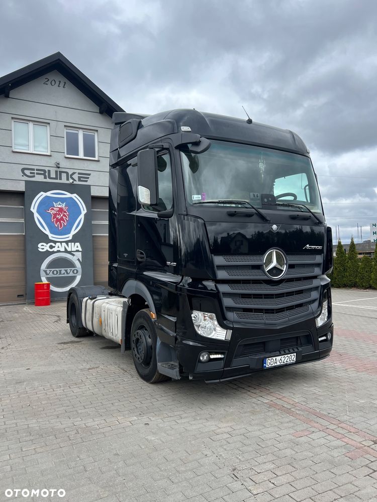 Mercedes-Benz Actros - 2