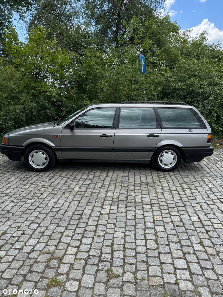 Volkswagen Passat 1.8 CL - 3