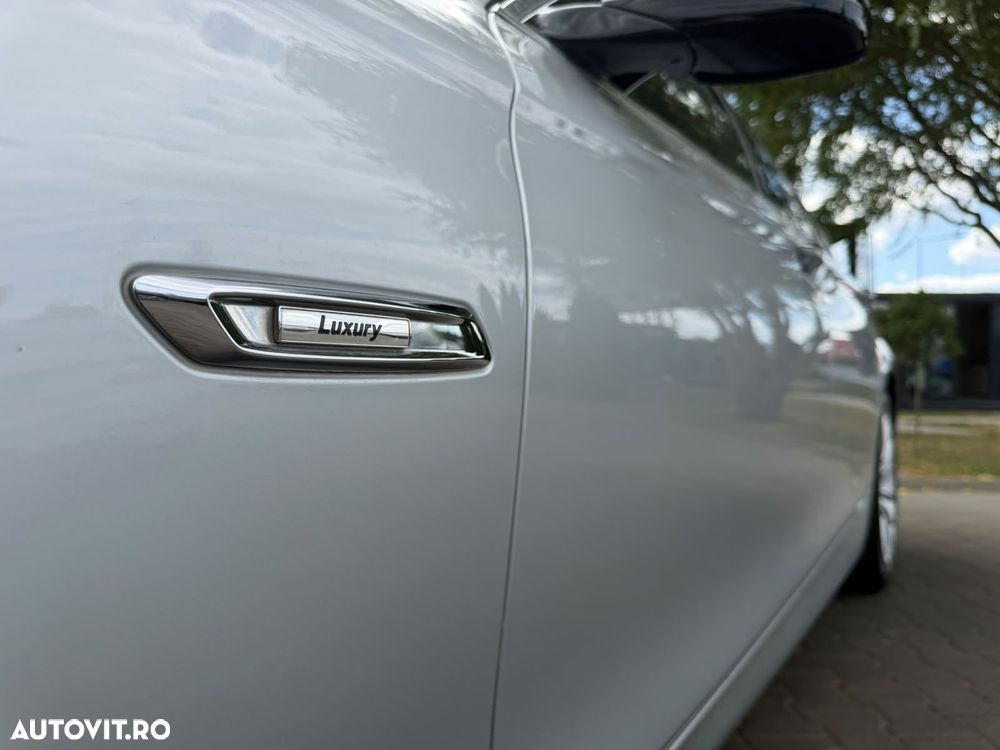 BMW Seria 5 525d xDrive AT - 19