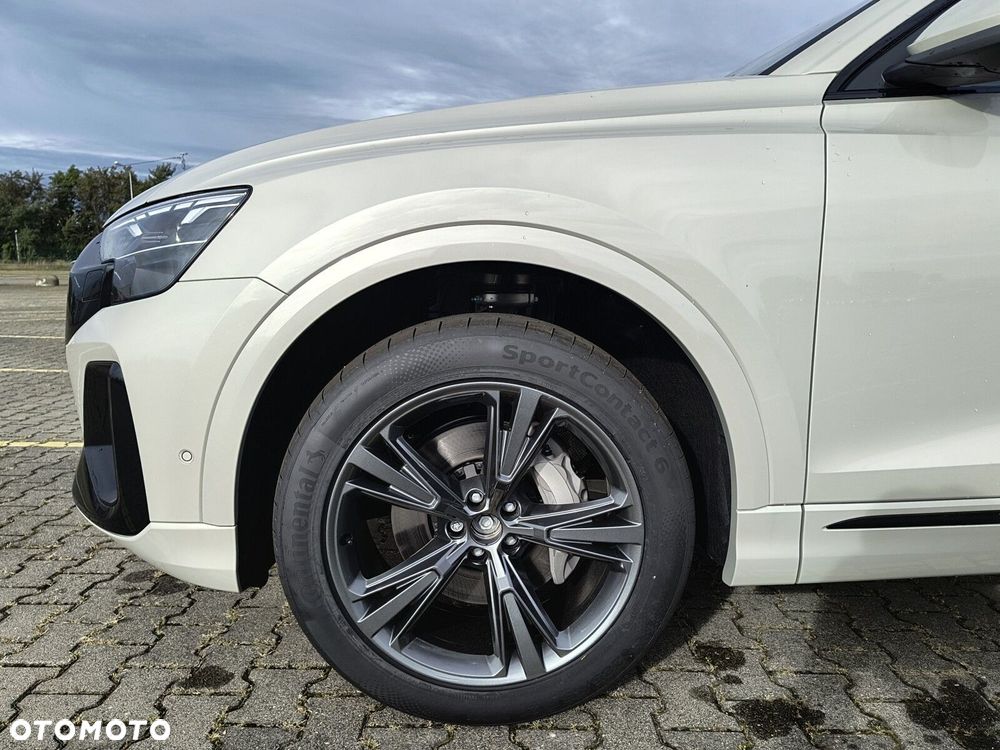 Audi Q8 - 14