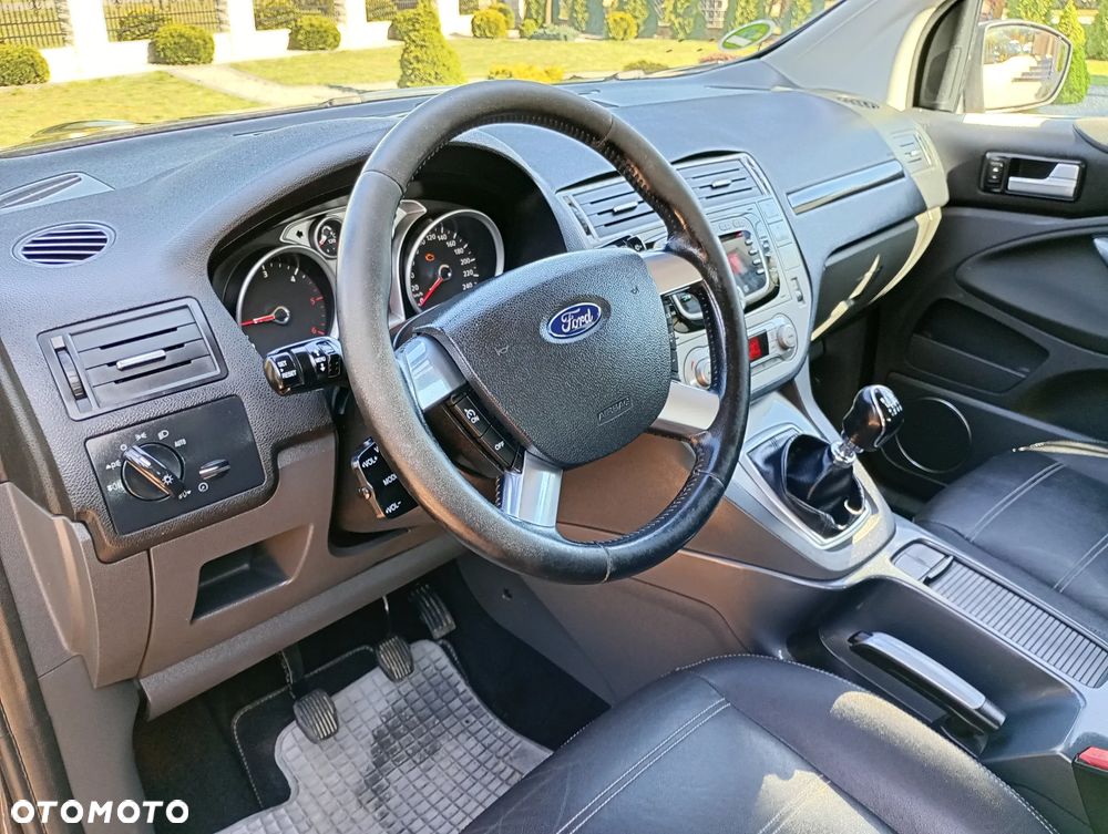 Ford Kuga 2.0 TDCi 4x4 Trend - 30