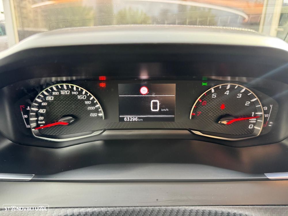 Peugeot 208 1.2 PureTech Active Pack - 34