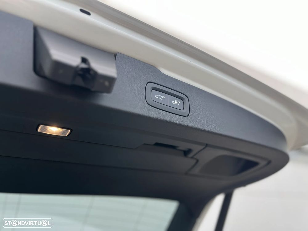 Volvo V60 2.0 T6 AWD TE Plus Dark - 14