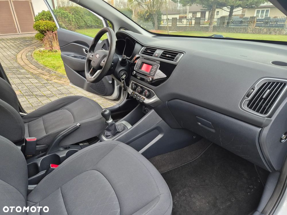 Kia Rio 1.2 Attract - 22