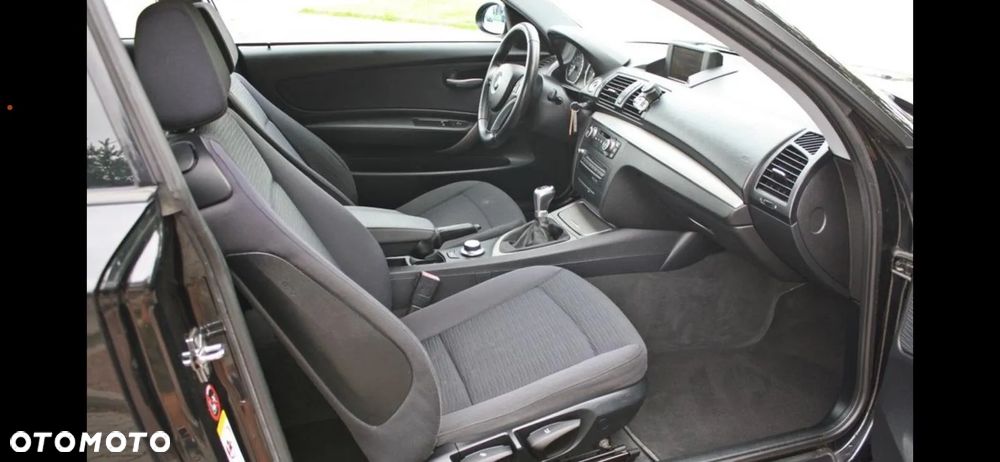 BMW Seria 1 118d DPF Edition Sport - 14