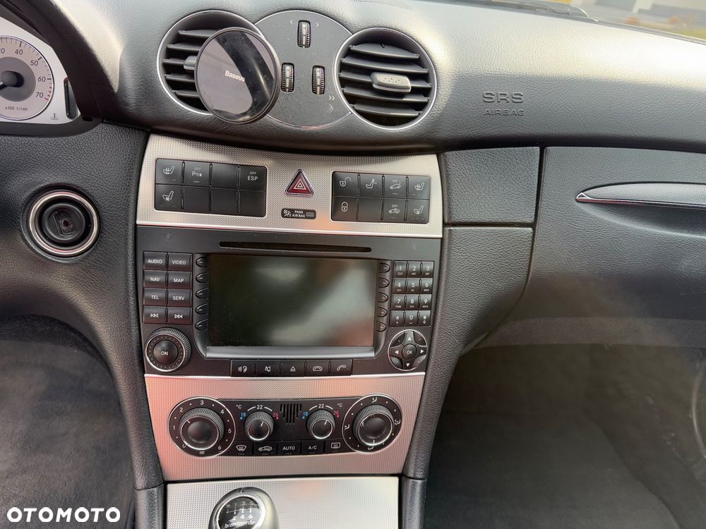 Mercedes-Benz CLK 280 Avantgarde - 12