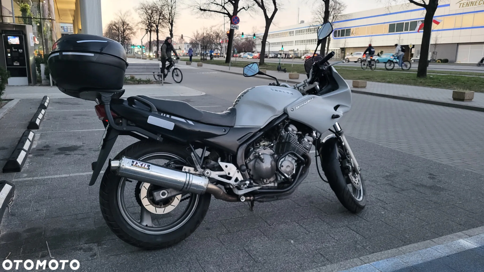 Yamaha XJ - 3