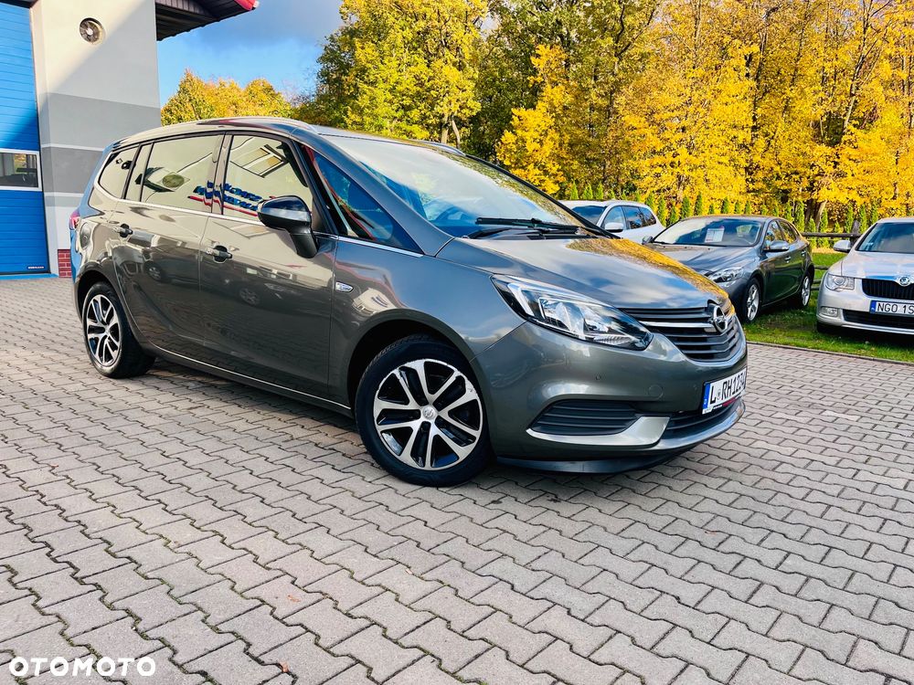 Opel Zafira - 10