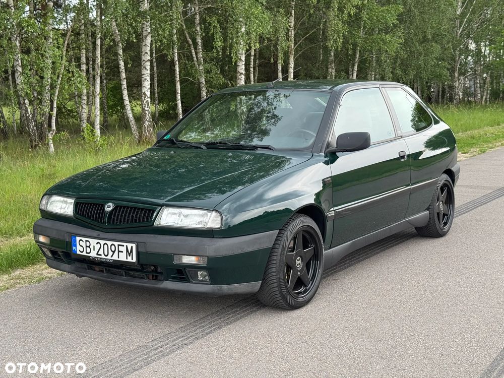 Lancia Delta 2000 - 9