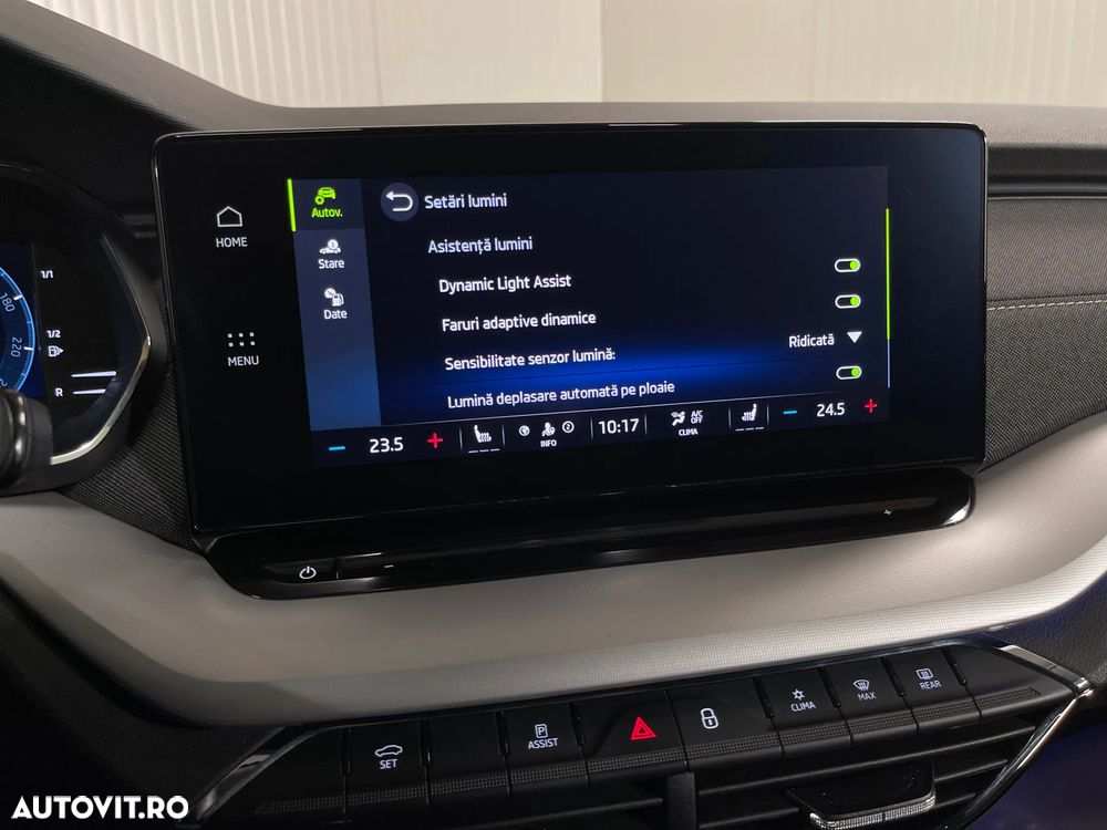 Skoda Octavia Combi 2.0 TDI DSG Style - 22