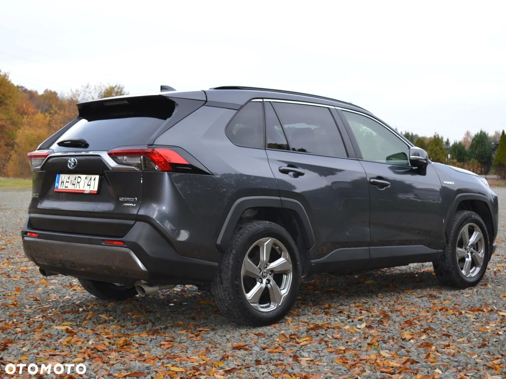 Toyota RAV4 - 6