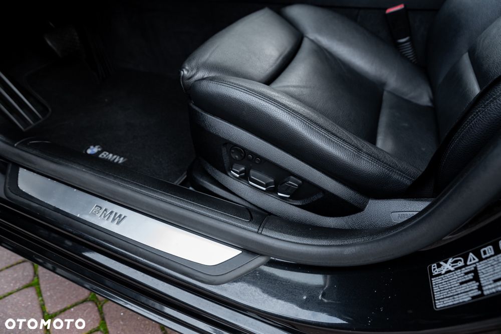 BMW Seria 7 750i xDrive - 18