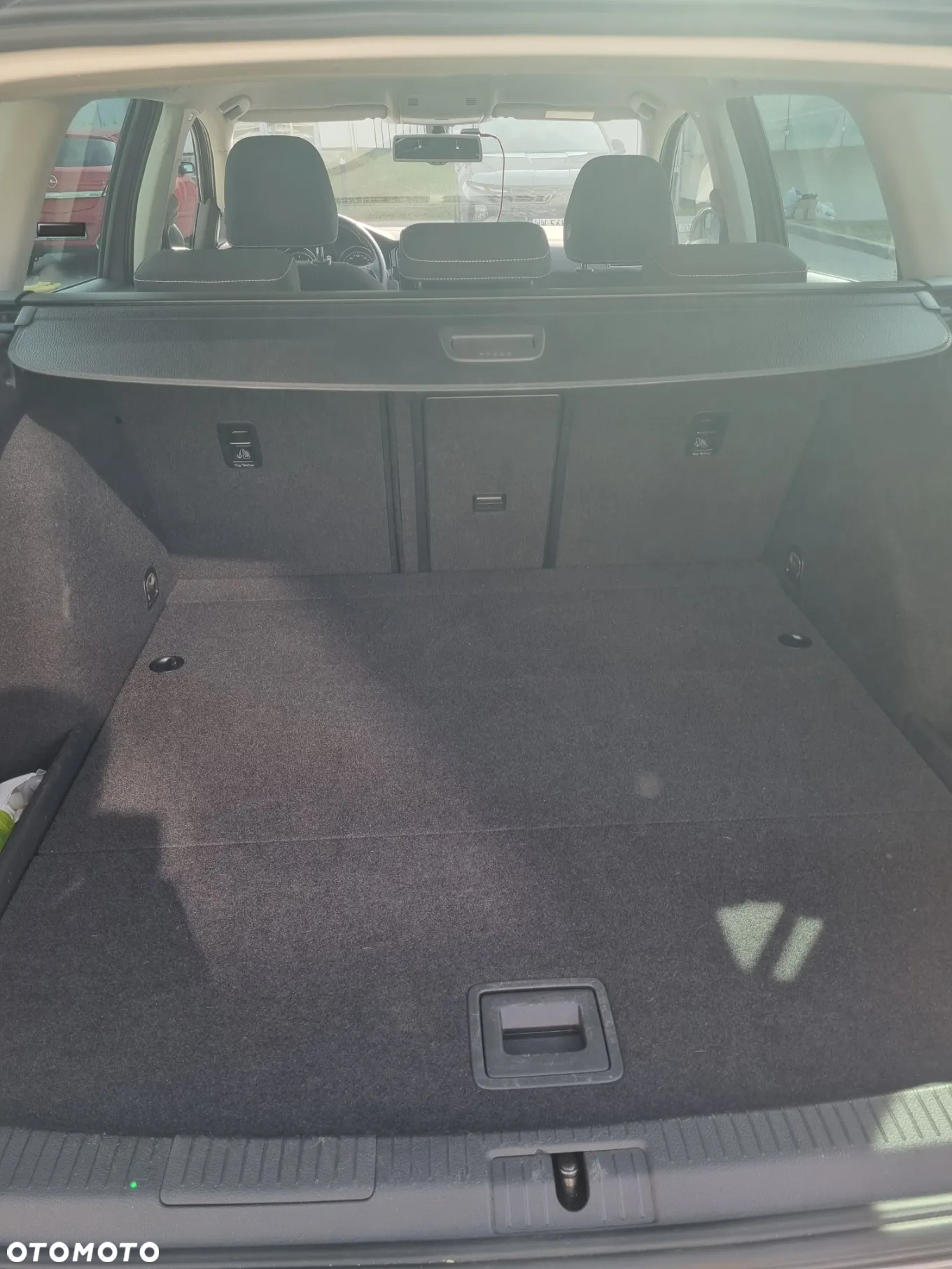 Volkswagen Golf 1.6 TDI BlueMotion Technology Cup - 9