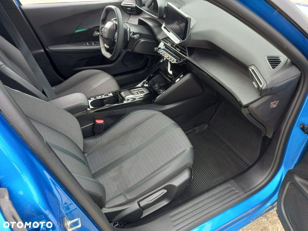 Peugeot 2008 - 12