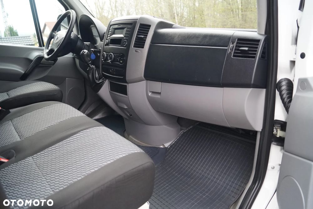 Volkswagen Crafter - 12